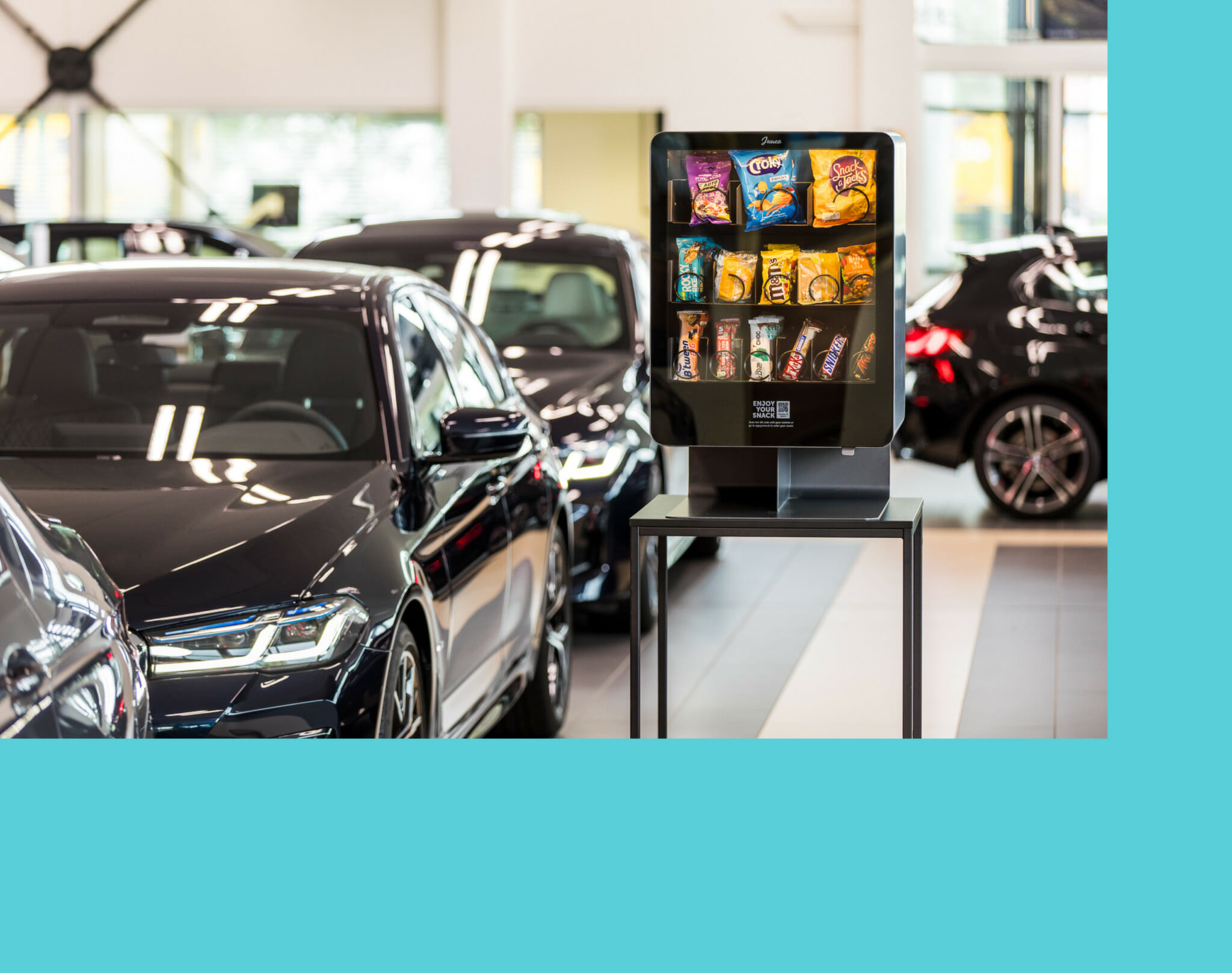 Smartstore dé food en nonfood vending machine Junea