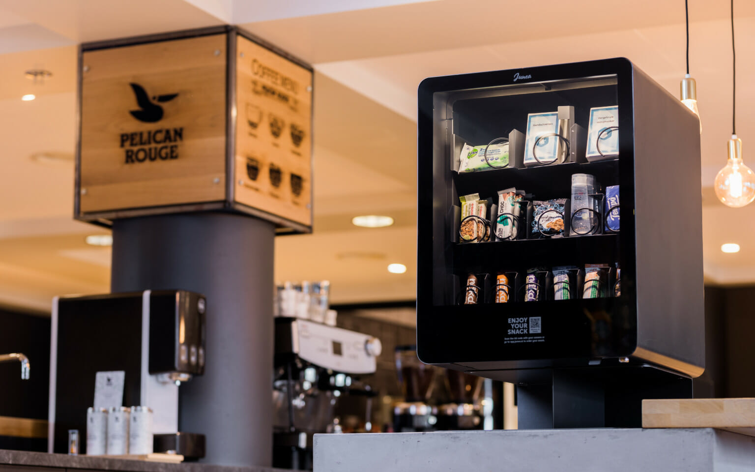 Smartstore dé food en nonfood vending machine Junea